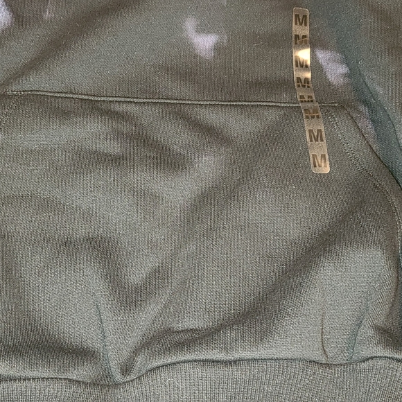 Puma Sweater - Picture 6 of 10